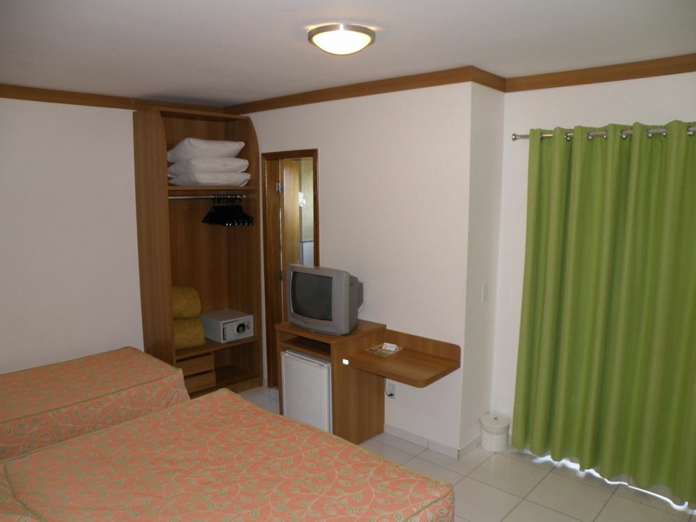 Hotel Golden Dolphin Grand Particular